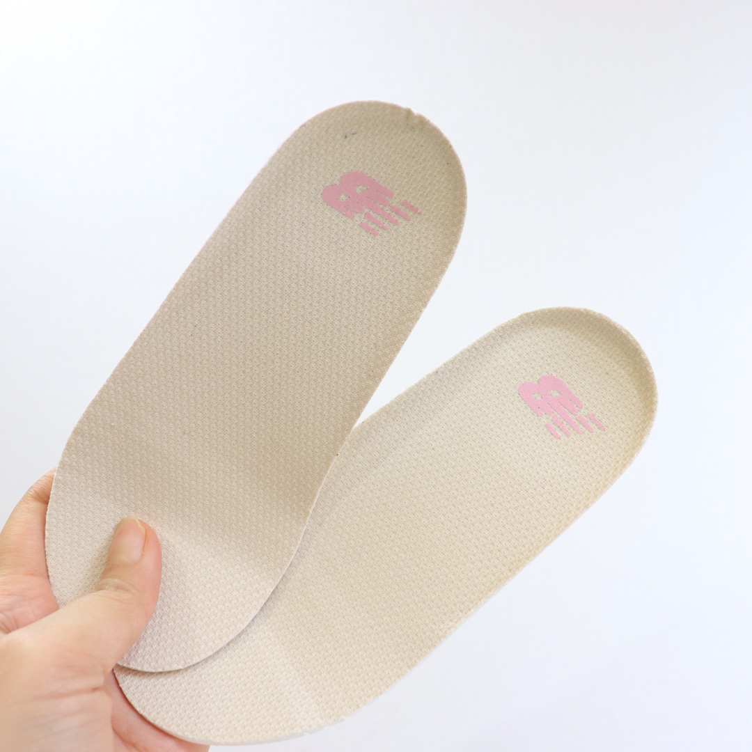 图片[8]-专G版ＮＢ护脚沙滩凉鞋‼️ 前面两个魔术贴粘贴的，都可以打开的还加松紧带！NB家的凉鞋做出来除了百搭就是舒服！🔥🔥 拥有一些特别的凉鞋真的是太重要了🌝🙈上脚非常舒服，NB家的运动款凉鞋想要的宝宝必入呀❤-选品中心