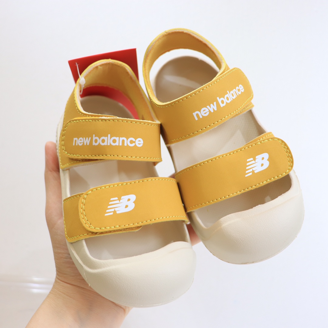 图片[2]-专G版ＮＢ护脚沙滩凉鞋‼️ 前面两个魔术贴粘贴的，都可以打开的还加松紧带！NB家的凉鞋做出来除了百搭就是舒服！🔥🔥 拥有一些特别的凉鞋真的是太重要了🌝🙈上脚非常舒服，NB家的运动款凉鞋想要的宝宝必入呀❤-选品中心