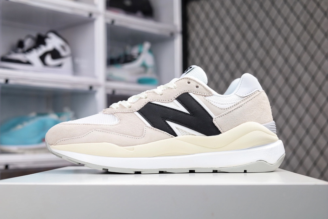 G5 纯原版本 New Balance M5740系列 M5740CBC 原楦纸版开发版型纯正 猪巴革麂皮及牛培革料拼接构成 中底高弹EVA发泡材质 外置橡胶大齿防滑橡胶外底 尽显90年代复古风格733BD鞋码：36 37 37.5 38 38.5 39 40 40.5 41 42 42.5 43 44 45