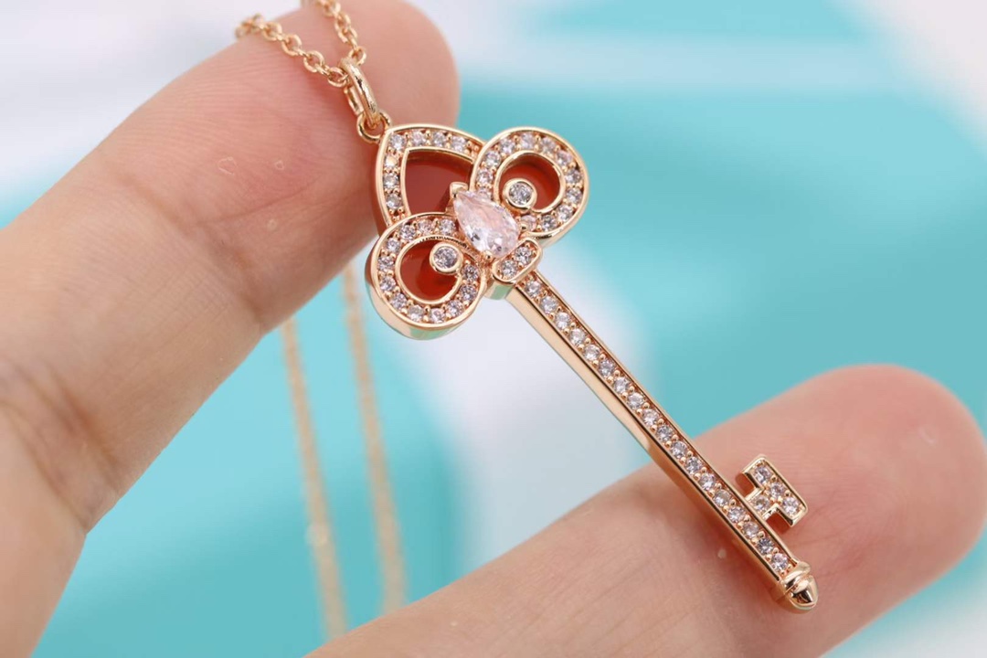 Tiffany & Co. Tiffany&Co. Fleur de Lis 红色鸢尾花钥匙项链