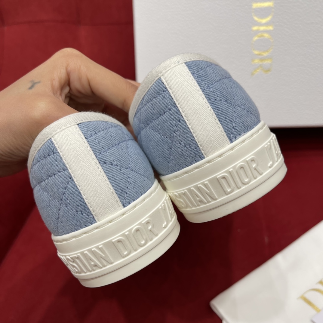 𝐃𝐈𝐎𝐑迪奥   标志性的藤格纹牛仔色女士运动鞋