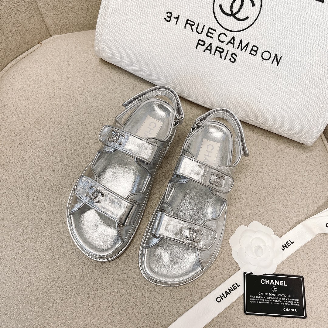CHANEL сандалі скураныя, робяць скуру ног бялейшай, элегантны фасон