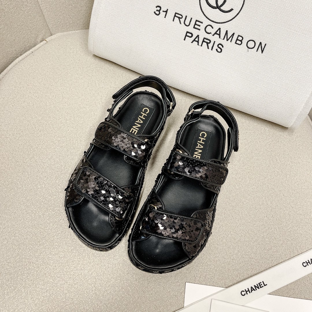 CHANEL сандалі скураныя, робяць скуру ног бялейшай, элегантны фасон