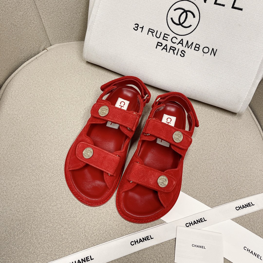 CHANEL сандалі скураныя, робяць скуру ног бялейшай, элегантны фасон