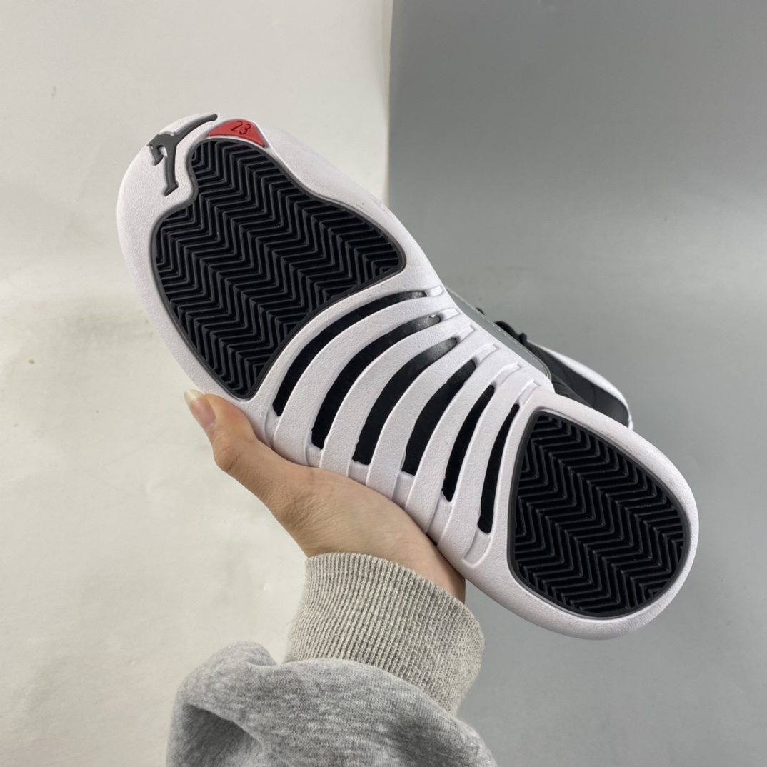 P400  Air Jordan 12 ”Retro Royoffs” AJ12 乔12黑白 银扣CT8013-006