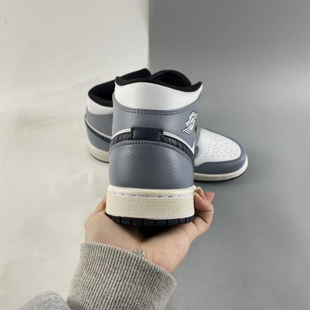 P240  Air Jordan 1 Mid AJ1 乔1 中帮百搭休闲运动板鞋 554724-170