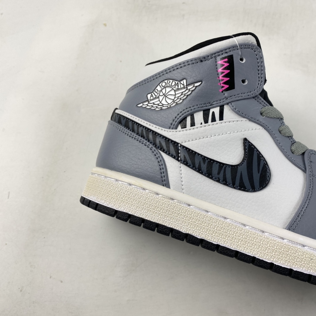 P240  Air Jordan 1 Mid AJ1 乔1 中帮百搭休闲运动板鞋 554724-170