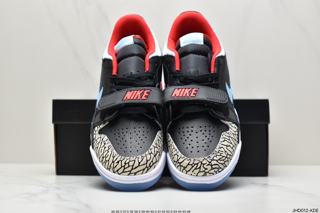 190 Air Jordan 3、Air Jordan 1 和 Air Trainer 2 CD7069-116