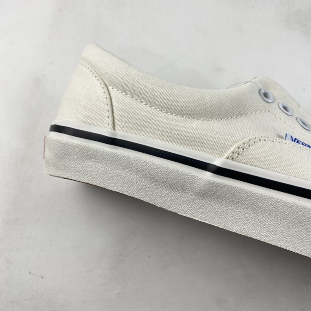 P140  Vans Style 36 万斯全白低帮休闲板鞋 VN0A2RR1QWP