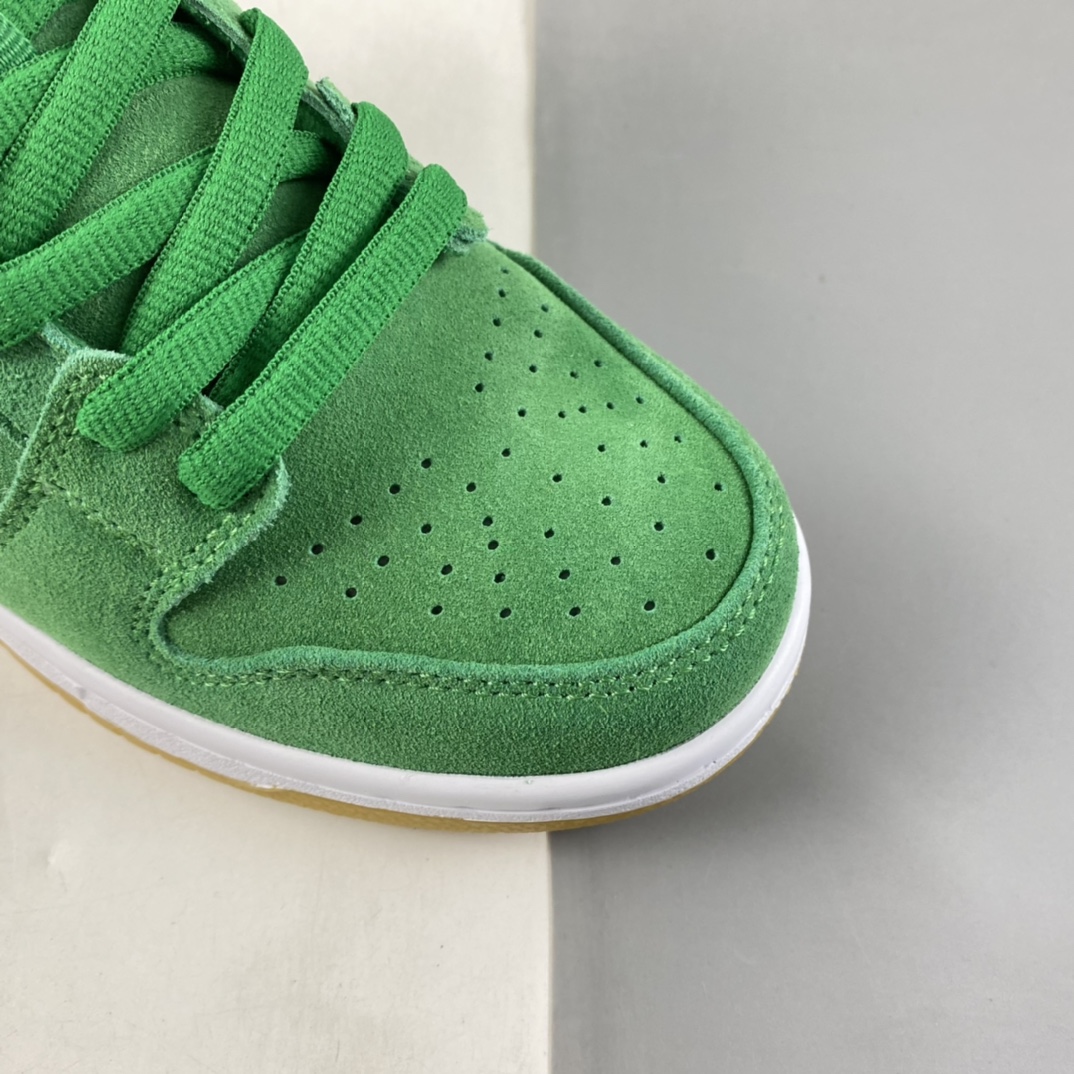P260  Nk SB Dunk Low 四叶草绿金联名扣篮系列复古低帮休闲运动滑板板鞋 BQ6817-303