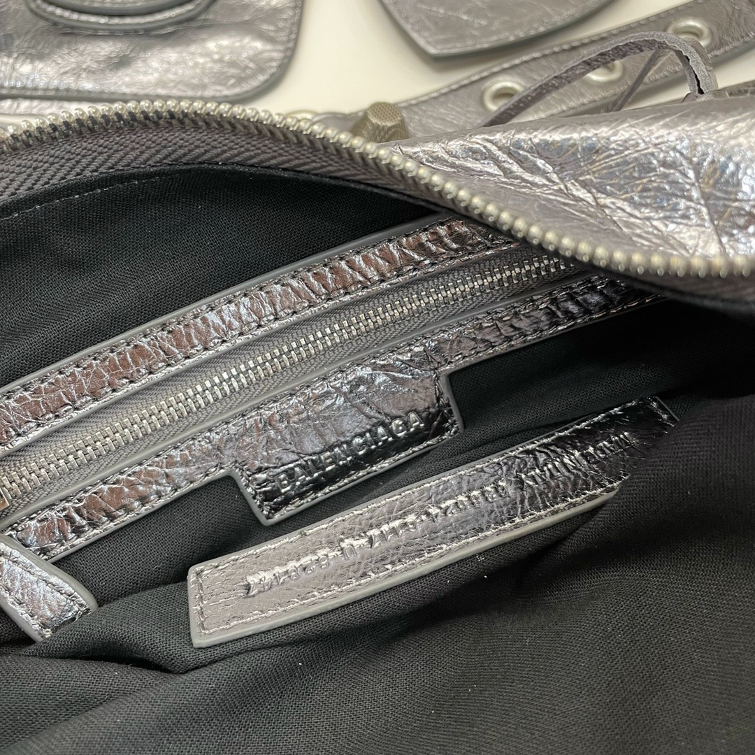 Balenciaga Classic Handcrafted Luxury Leather Shoulder Bag Ref 9