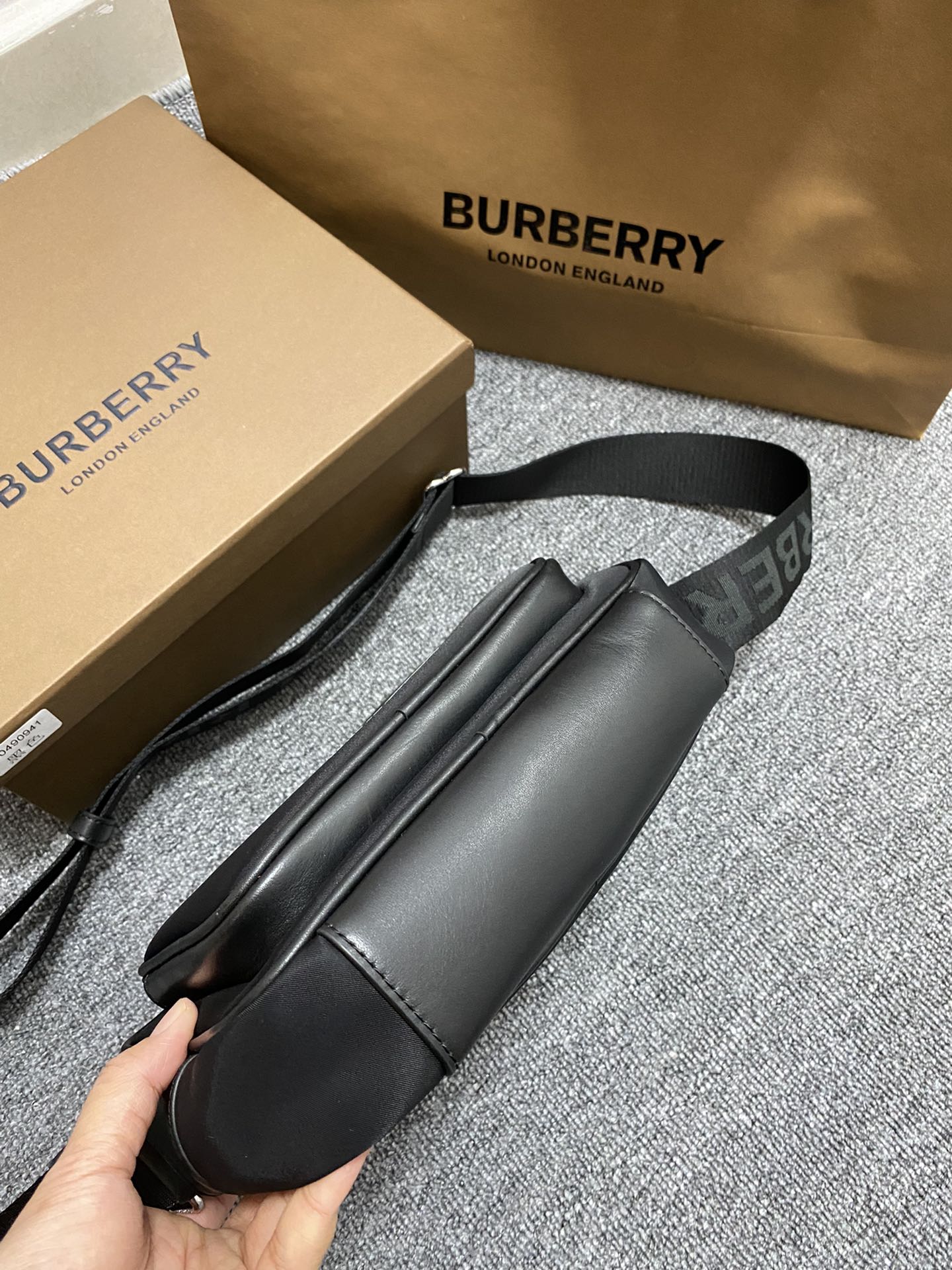 Burberry ECONYL® Crossbody Bag with Logo Print and Adjustable Strap 9 i1648956708 1369 7