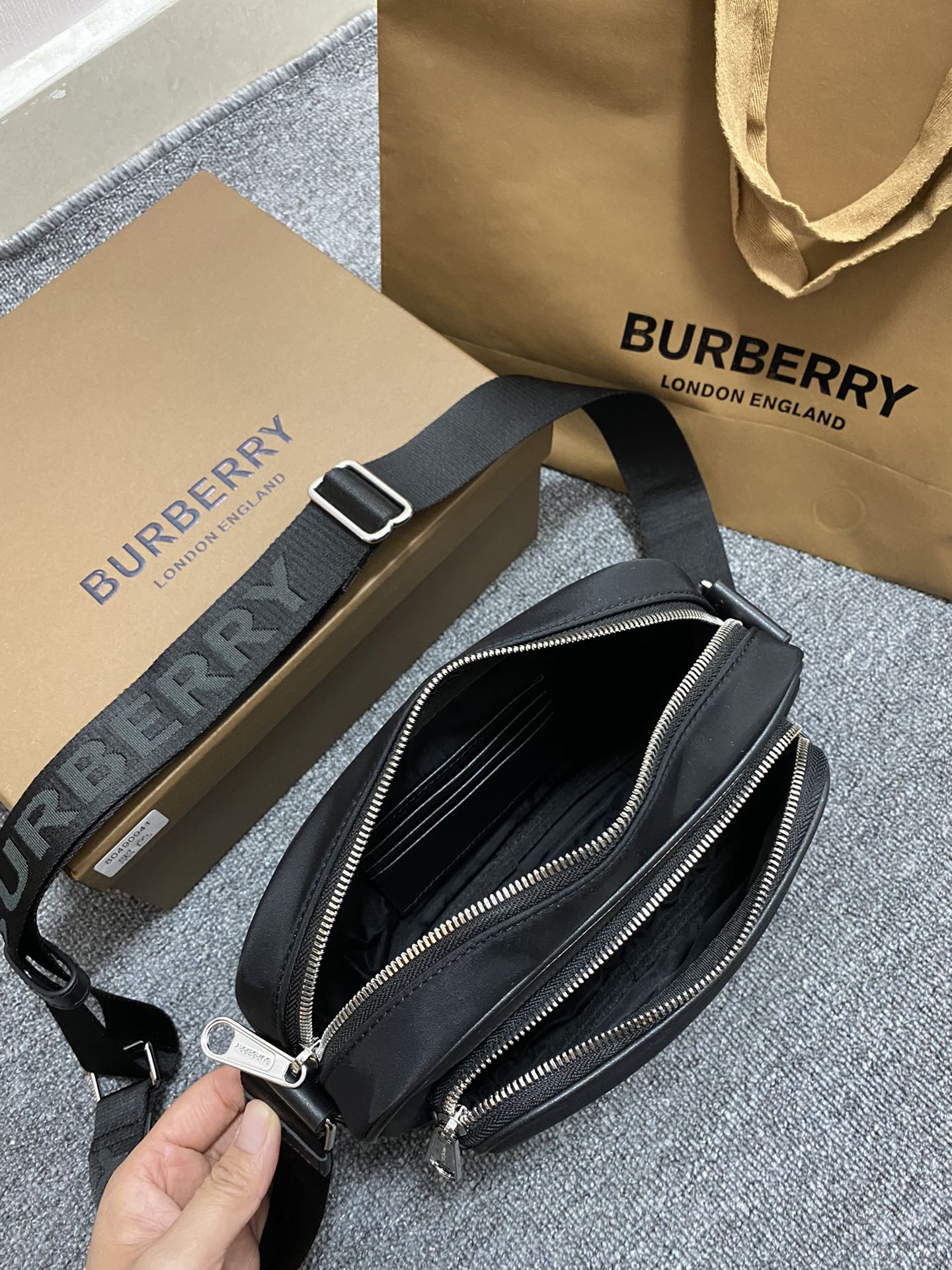 Burberry ECONYL® Crossbody Bag with Logo Print and Adjustable Strap 4 i1648956708 4566 2