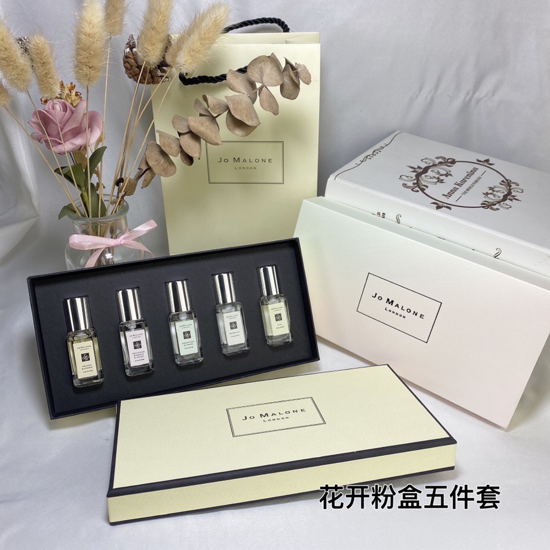 Jo Malone The Blossoms Limited Edition Perfume Set - 5 x 9ml 1 i1648973861 1939 0