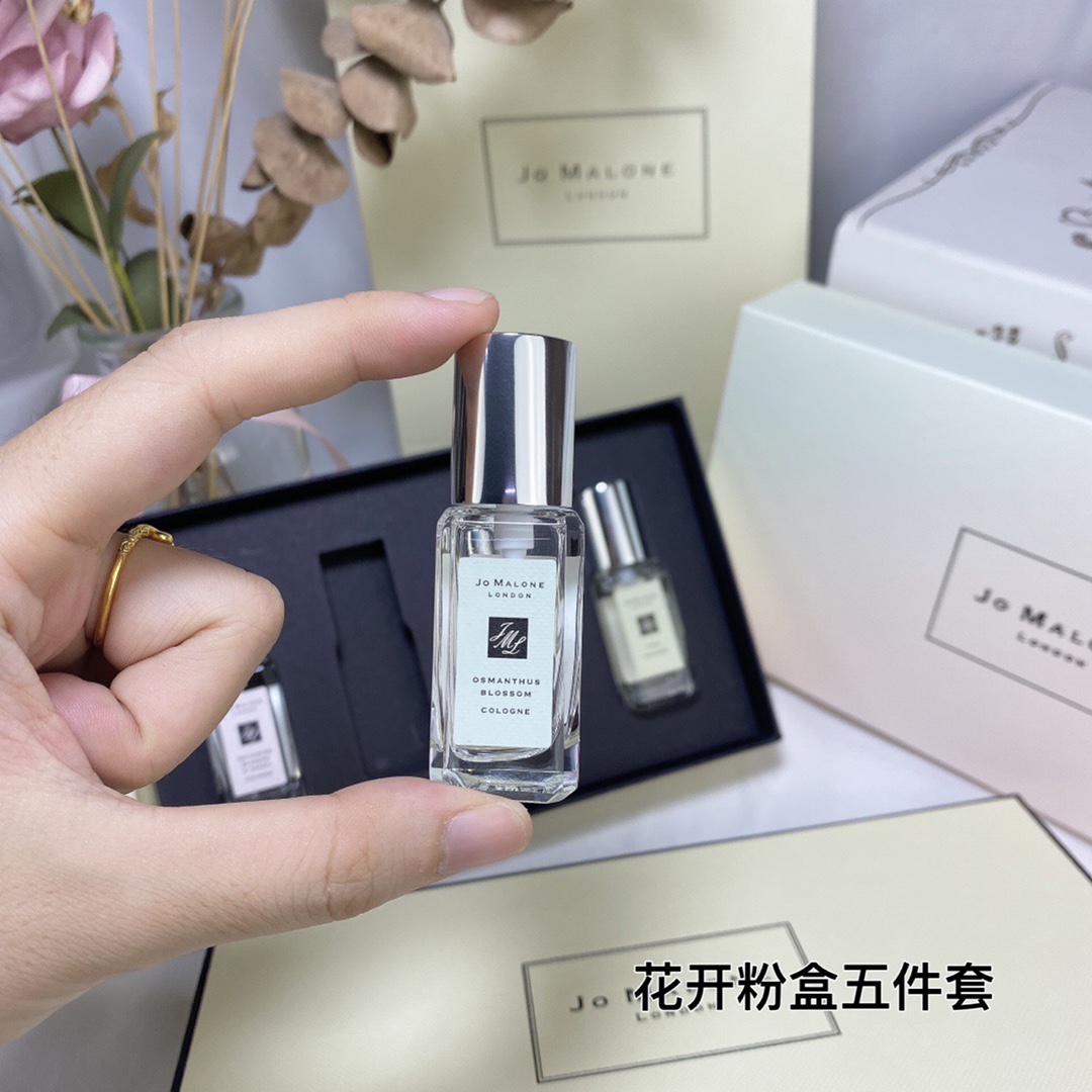 Jo Malone The Blossoms Limited Edition Perfume Set - 5 x 9ml 3 i1648973861 2883 2