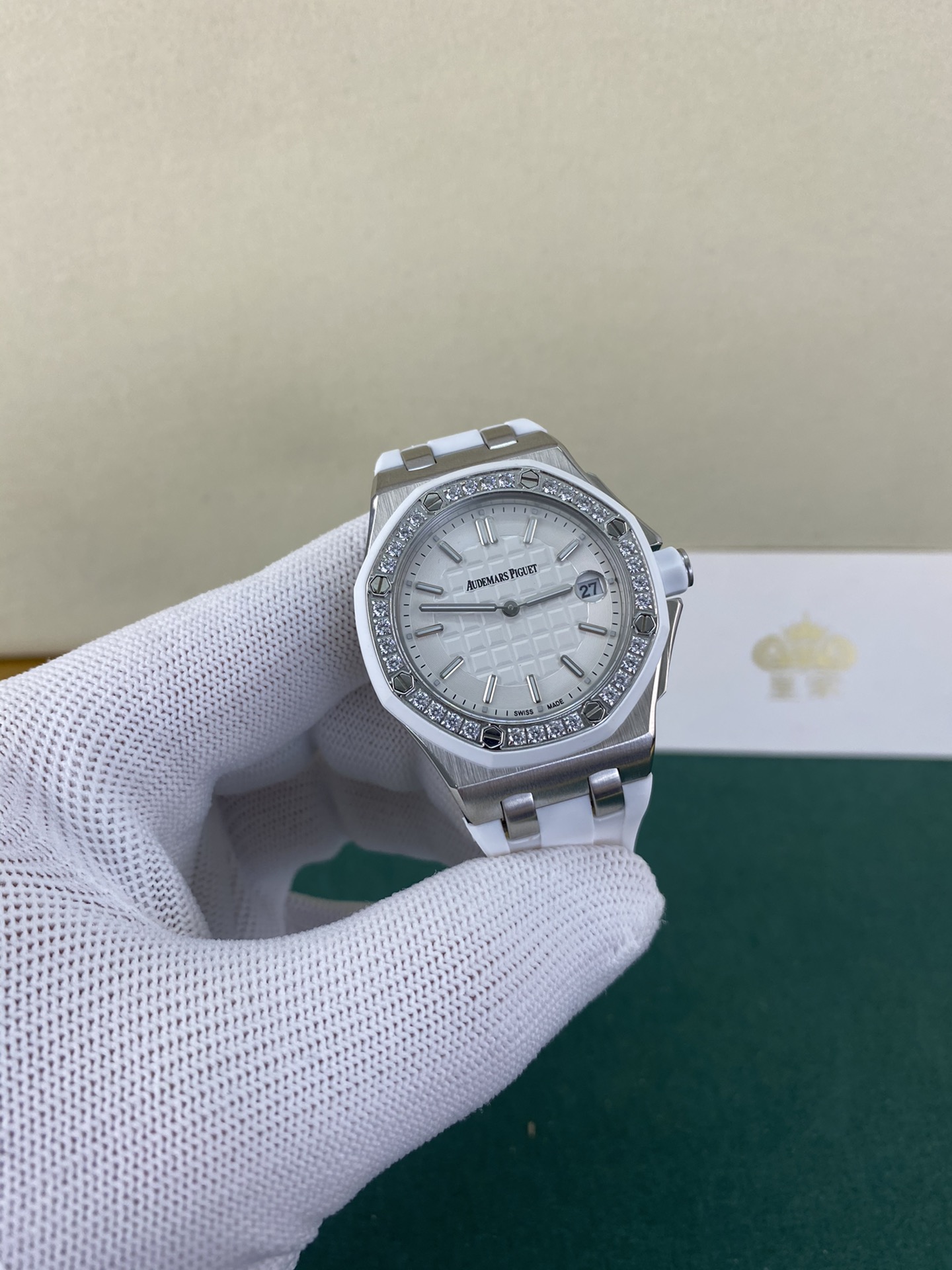 Audemars Piguet 皇家 爱彼皇家橡树系列镶钻白皇橡