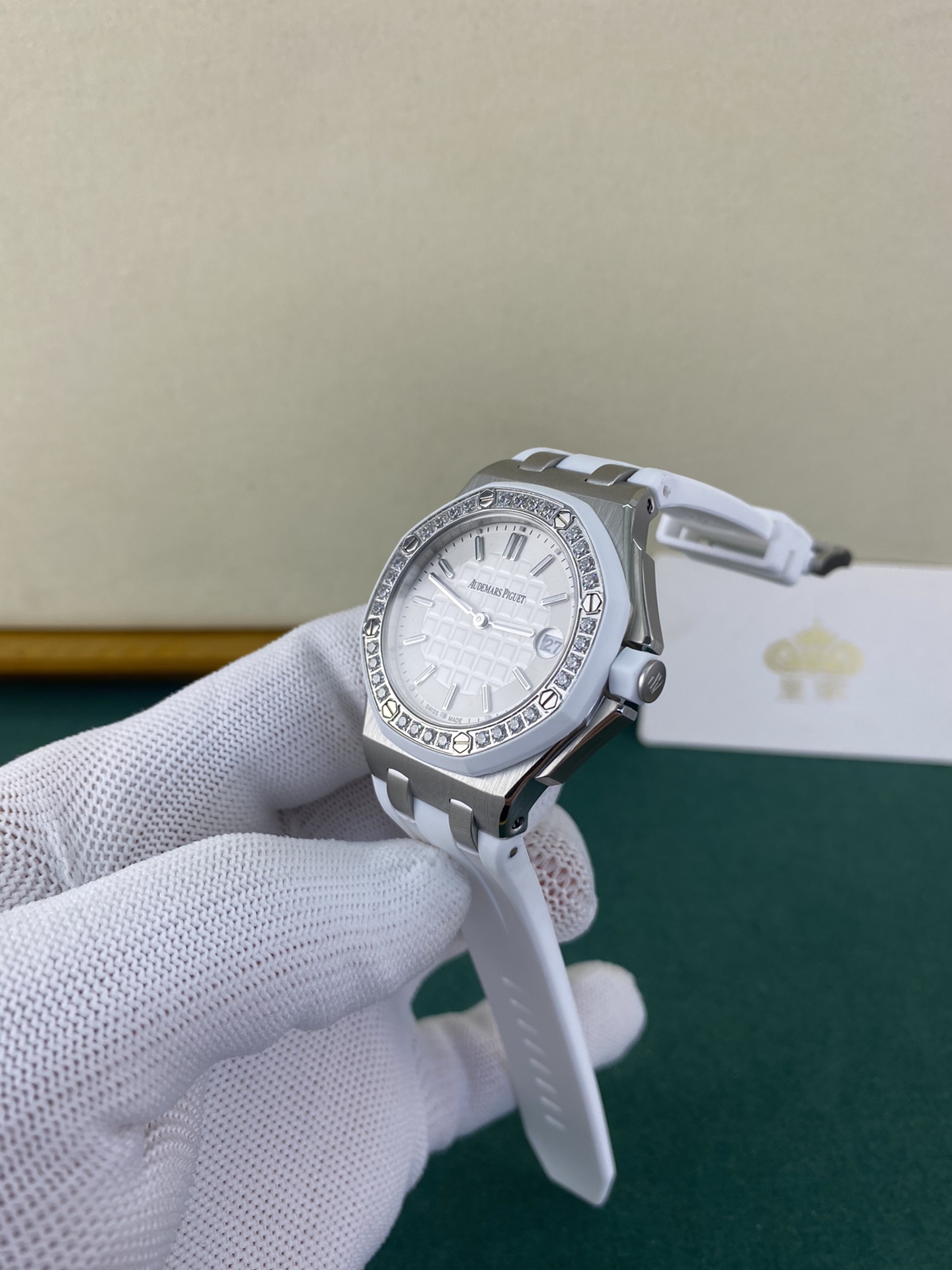 Audemars Piguet 皇家 爱彼皇家橡树系列镶钻白皇橡