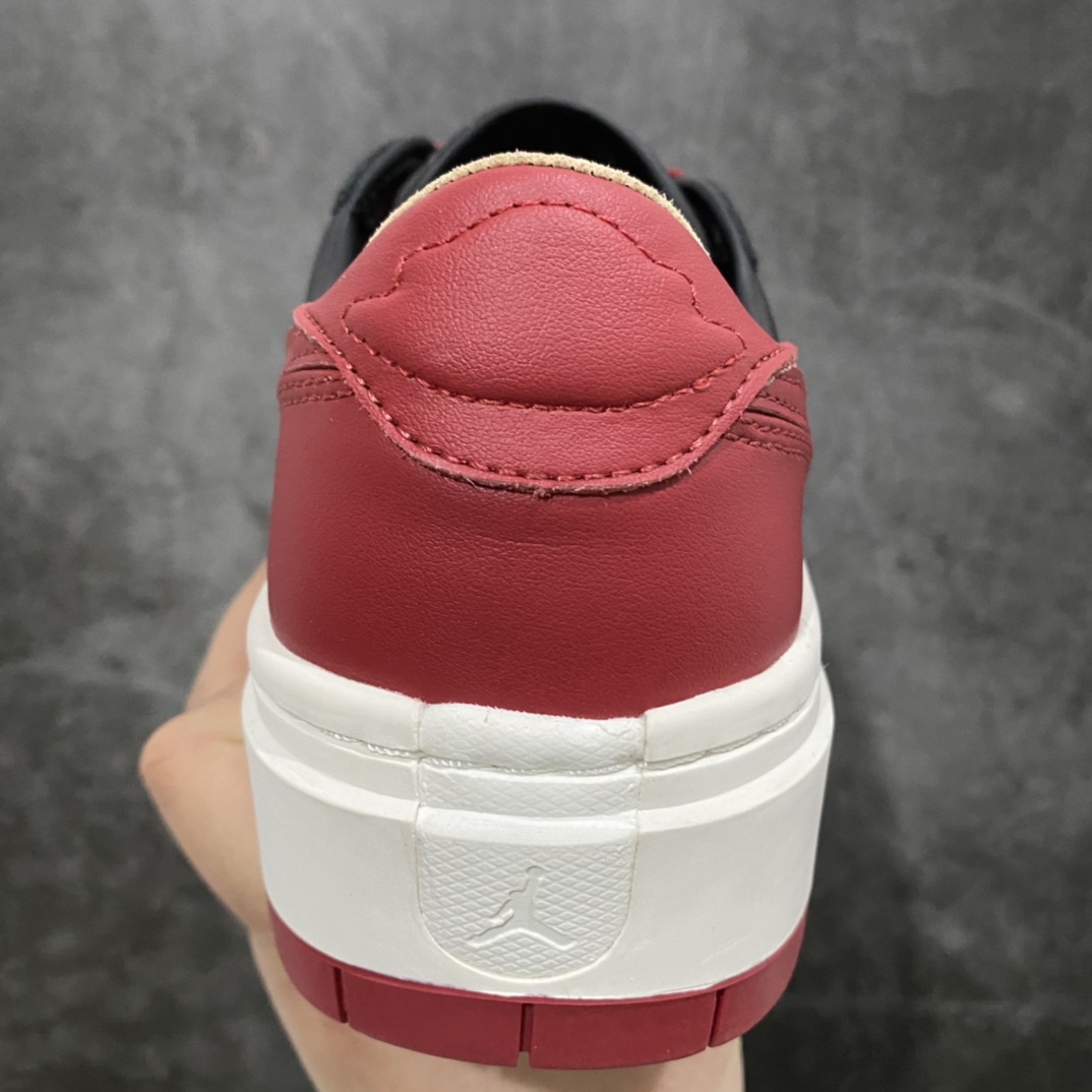 图片[4]-Air Jordan 1 LV8D Elevated \”Bred\” 货号：DQ1823-006 整体配色以经典的黑红为主调 鞋垫使用软木塞设计 特别之处在于中底经过了加厚处理 带来显著的增高效果 该款在设计上刻意省略许多记忆中的标志性图案 包括鞋舌上的标签、鞋跟的 Logo 等 隐约透露出鞋款的价值不需依靠品牌光环的反思 尺码：35.5 36 36.5 37.5 38 38.5 39 40 40.5 41 42 42.5 43 44 44.5 45 收起-选品中心