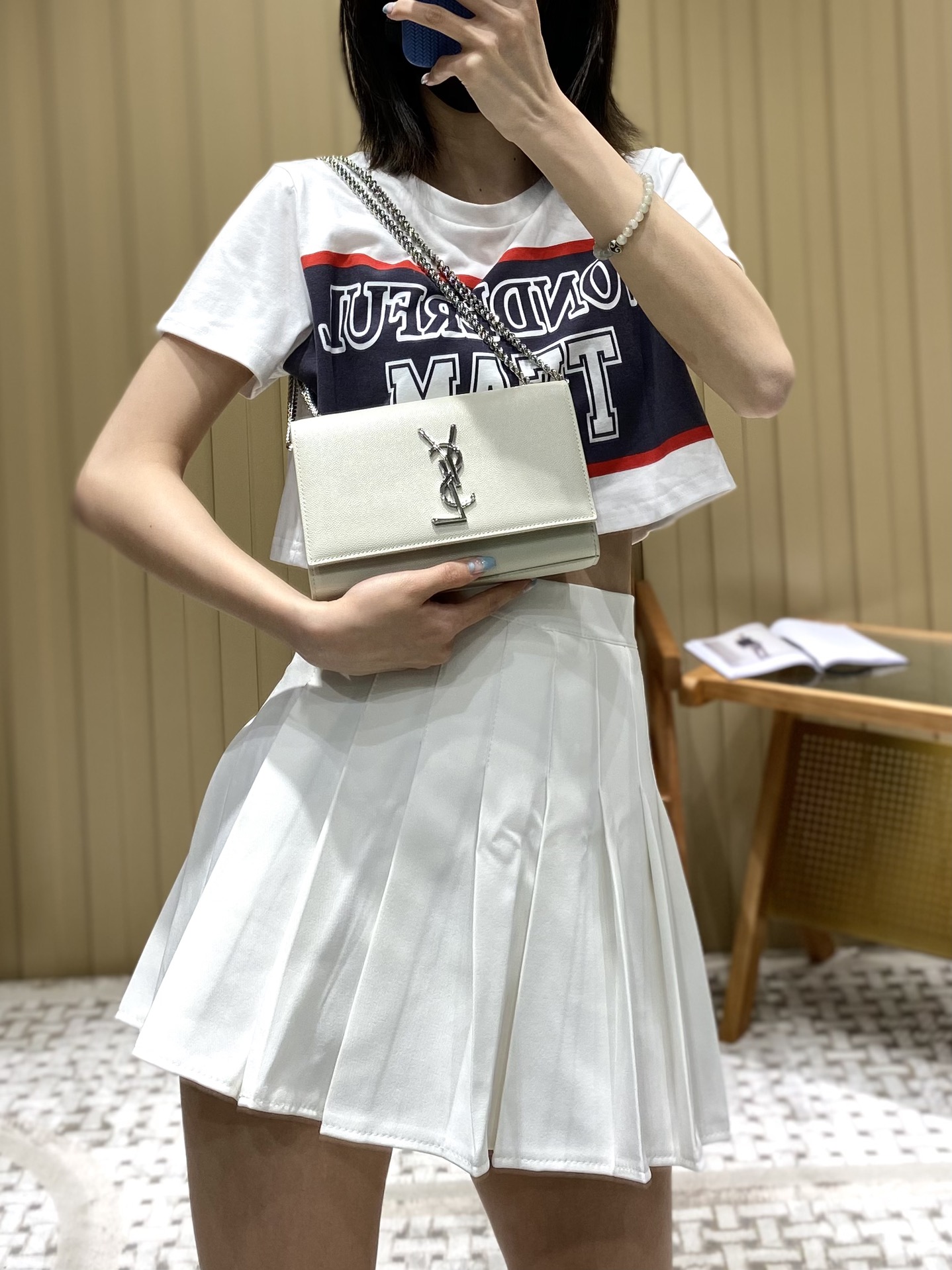 Saint laurent Ysl 𝙆𝙖𝙩𝙚 20𝙘𝙢 链条包 469390白色球纹银扣