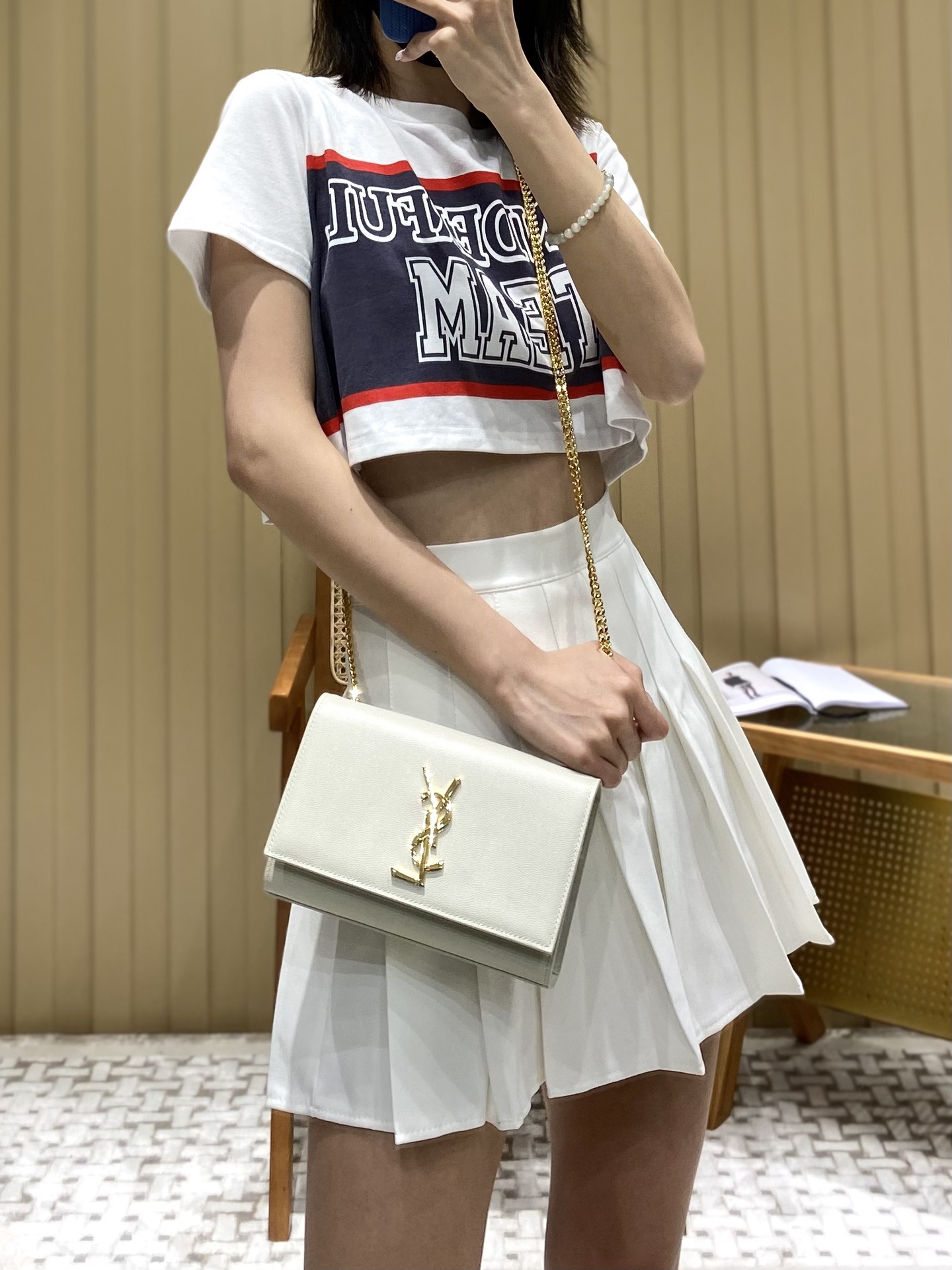 Saint laurent Ysl 𝙆𝙖𝙩𝙚 20𝙘𝙢 链条包 469390白色球纹金扣