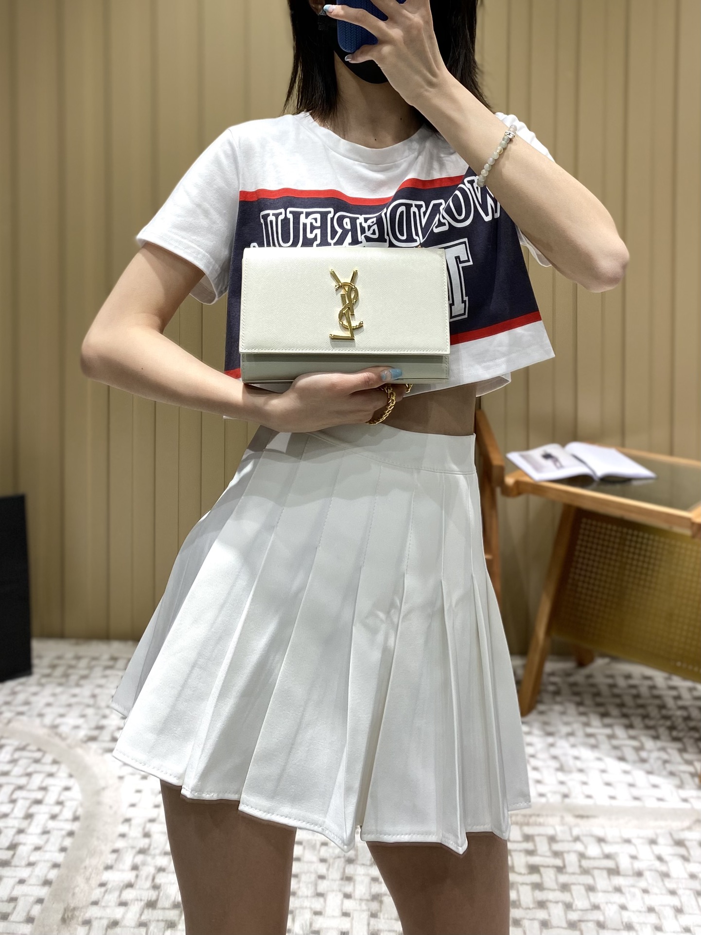 Saint laurent Ysl 𝙆𝙖𝙩𝙚 20𝙘𝙢 链条包 469390白色球纹金扣