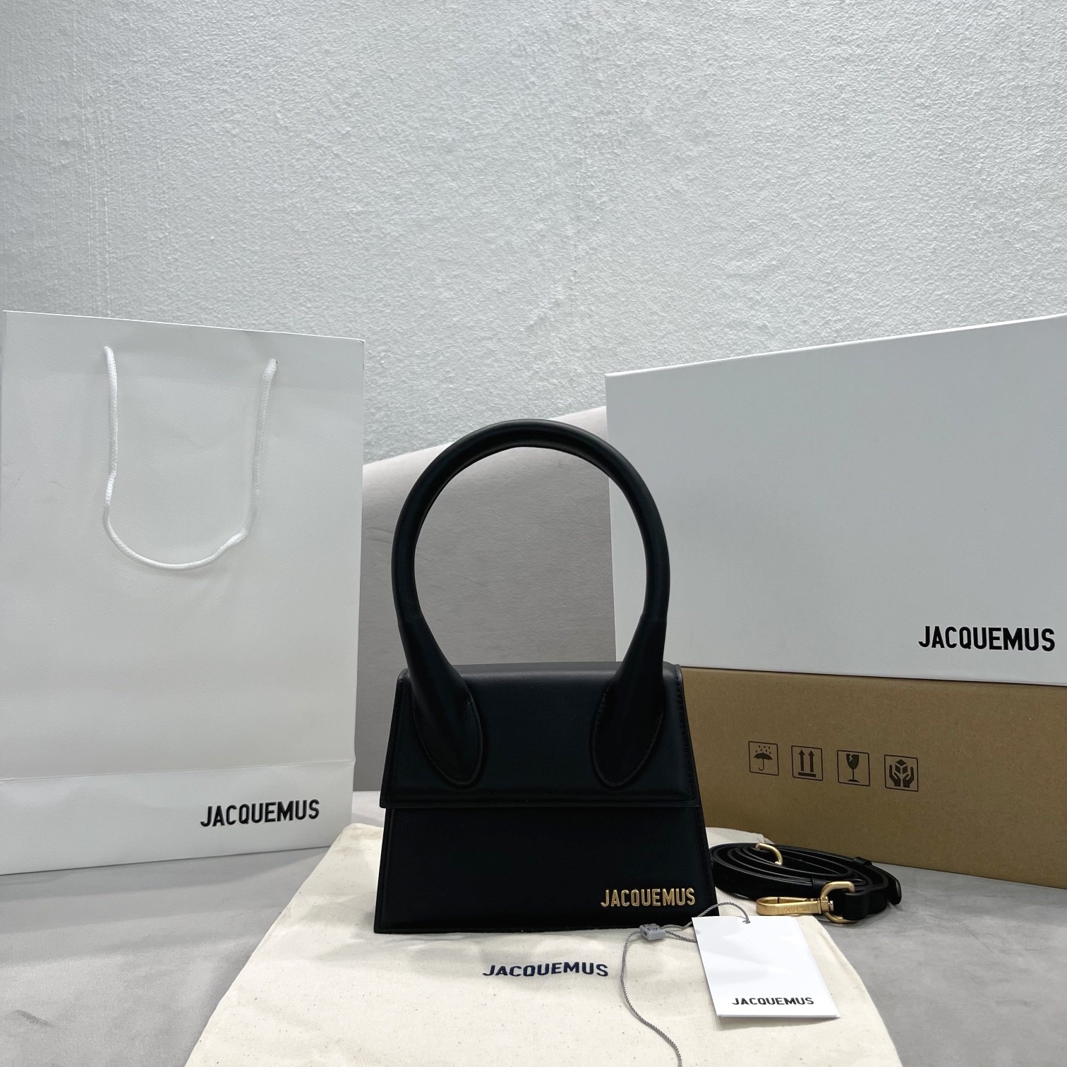 Jacquemus Bags Handbags From China
 Black Gold Vintage