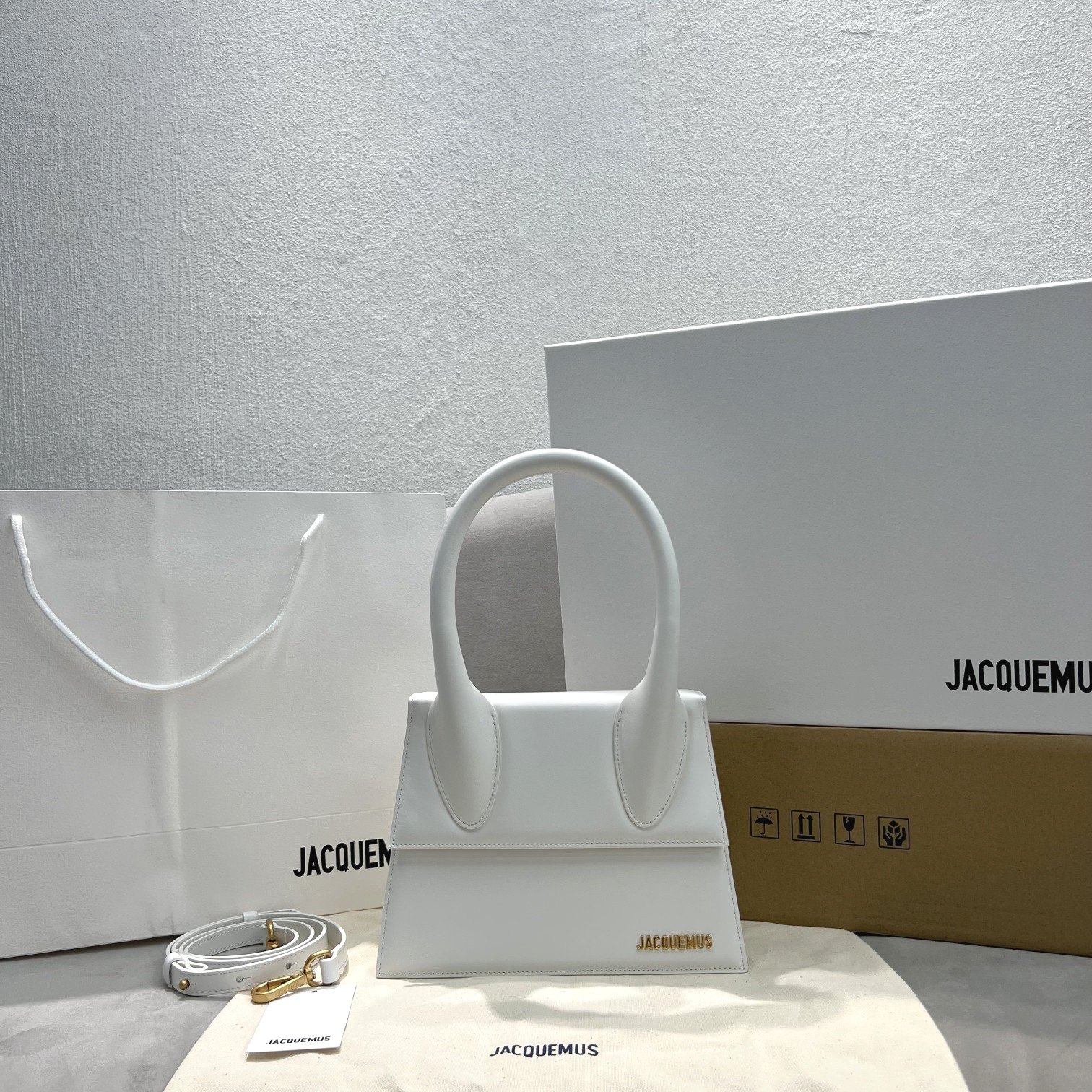 Jacquemus Best
 Bags Handbags Gold White Vintage C168878