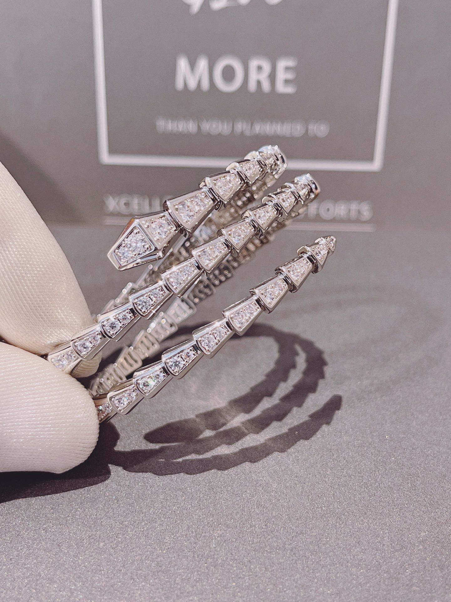 BVLGARI Bvlgari Bracelet Or jaune plaqué 18 carats - Qualité supérieure