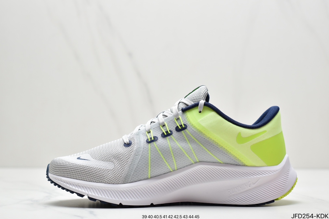 170 Nike Air Zoom Winflo 4 灰白该鞋款采用改良版网眼布和增加泡棉设计DA1105-007