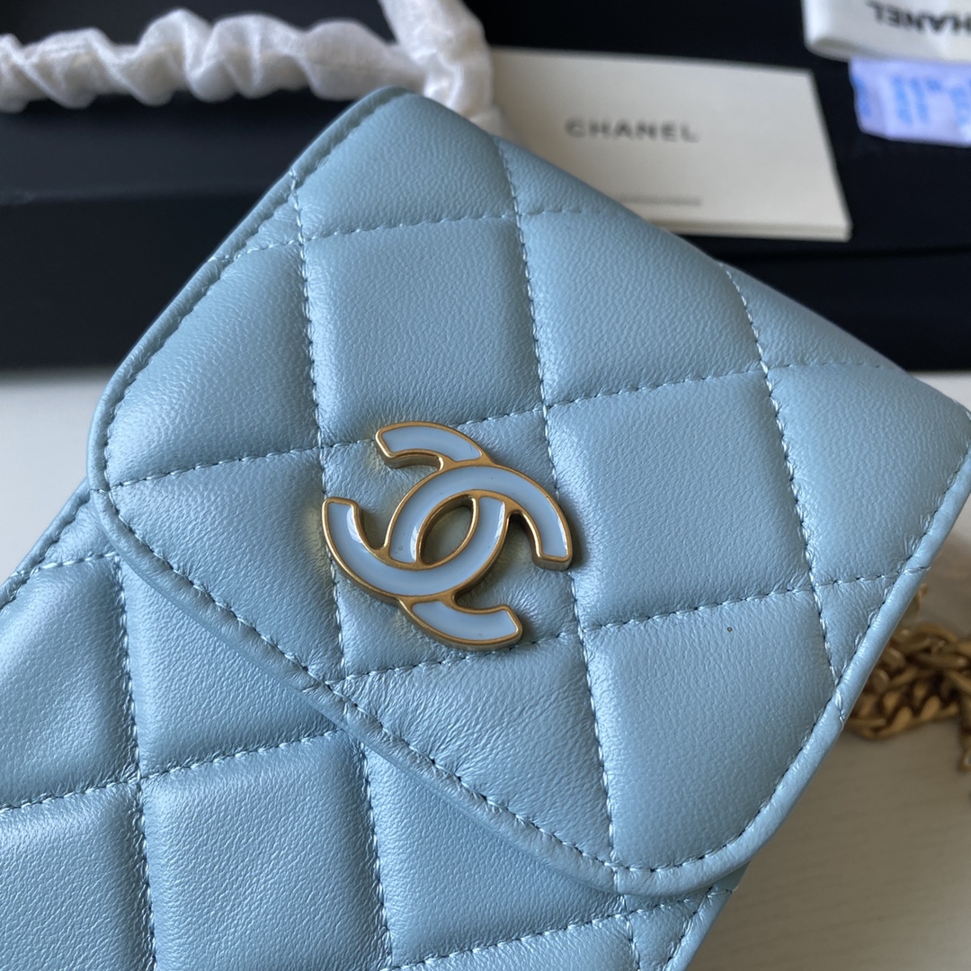 Chanel 2022新款手机包到货 最新五金造型