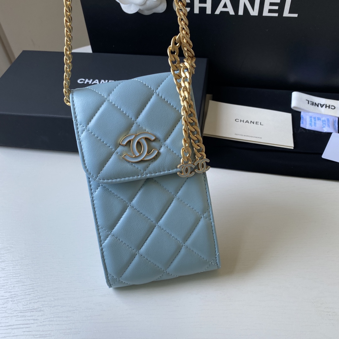 Chanel 2022新款手机包到货 最新五金造型