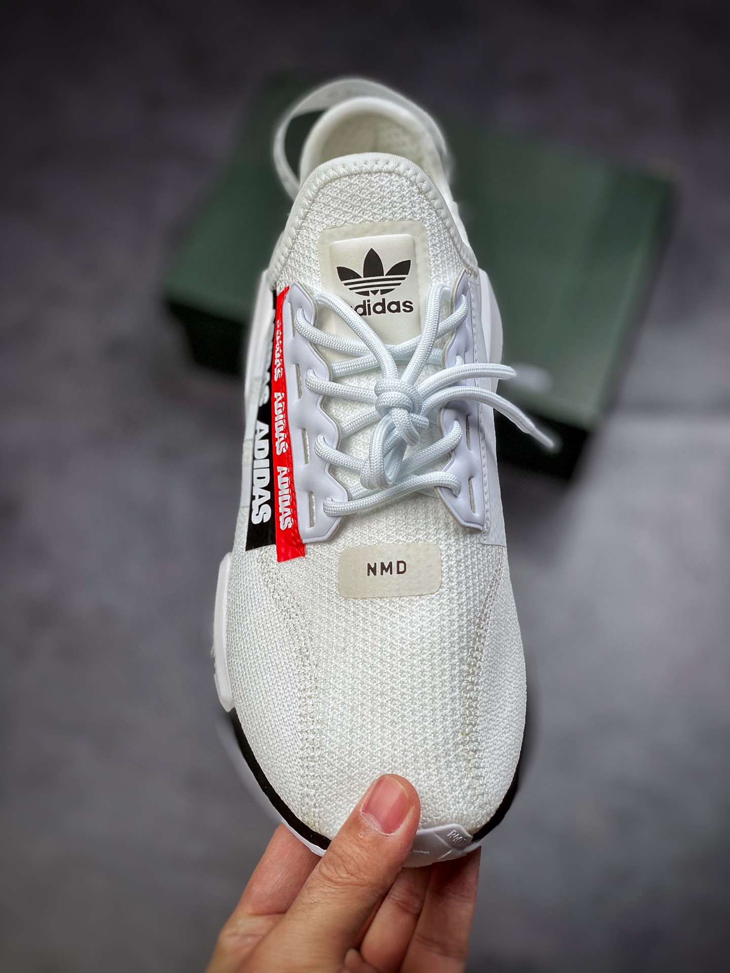 200  Adidas NMD _R1 透气网面 虎扑版本专柜同步上架HO2537