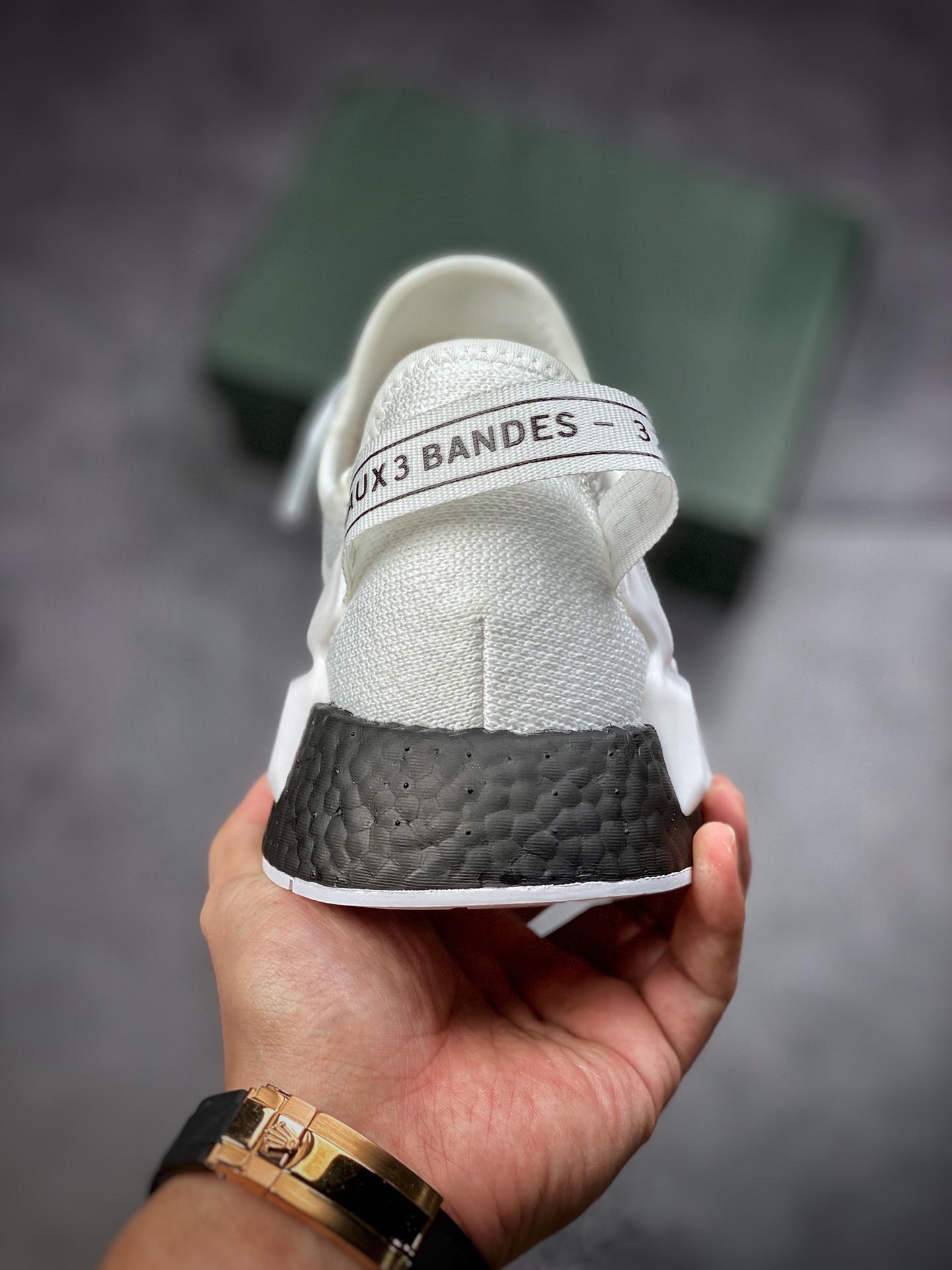 200  Adidas NMD _R1 透气网面 虎扑版本专柜同步上架HO2537
