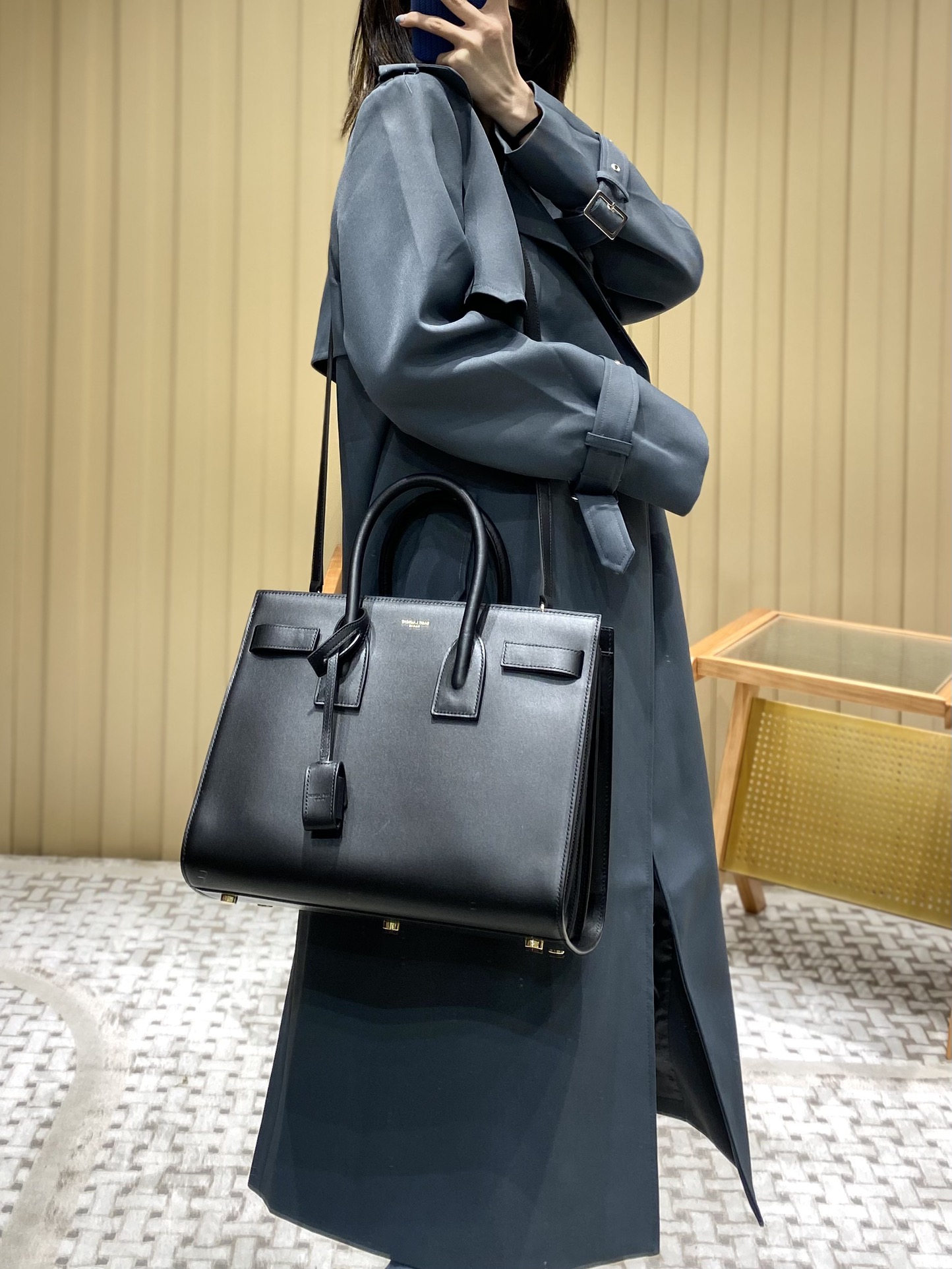 YSL sac de jour 32CM 平纹风琴包 324823黑色