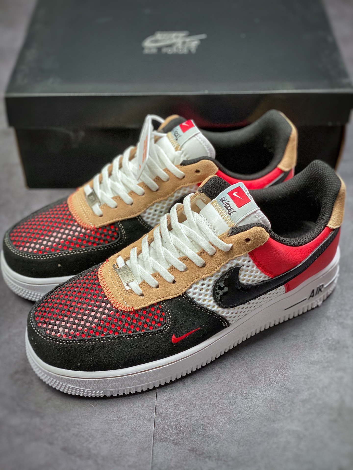 200  Nike Air Force 1 Low 07 黑白红 原楦头原纸板 DO6110-100