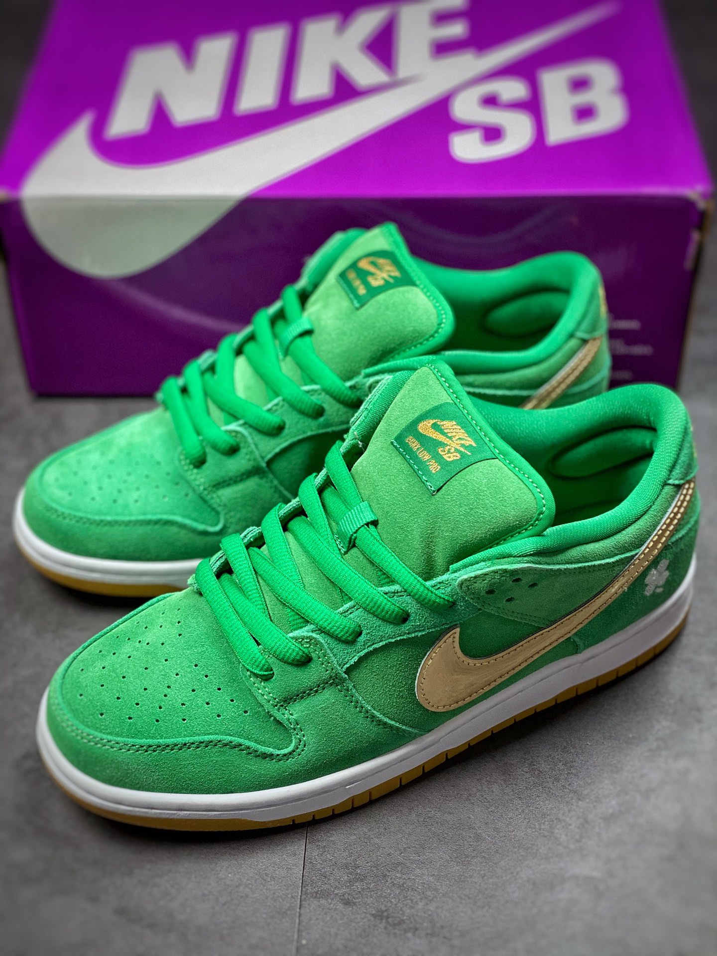 260  Nike SB Dunk Low”St. Patrick’s Day” 圣帕特里克 BQ6817-303