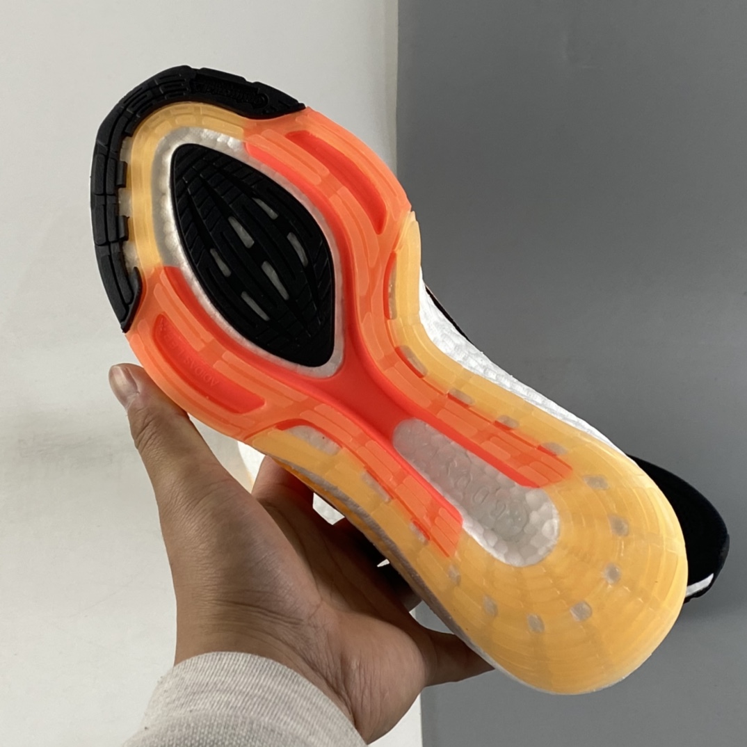P240  Ad Ultra Boost 22 Consortium 阿迪达斯新款8.0厚底爆米花跑鞋 GX5464