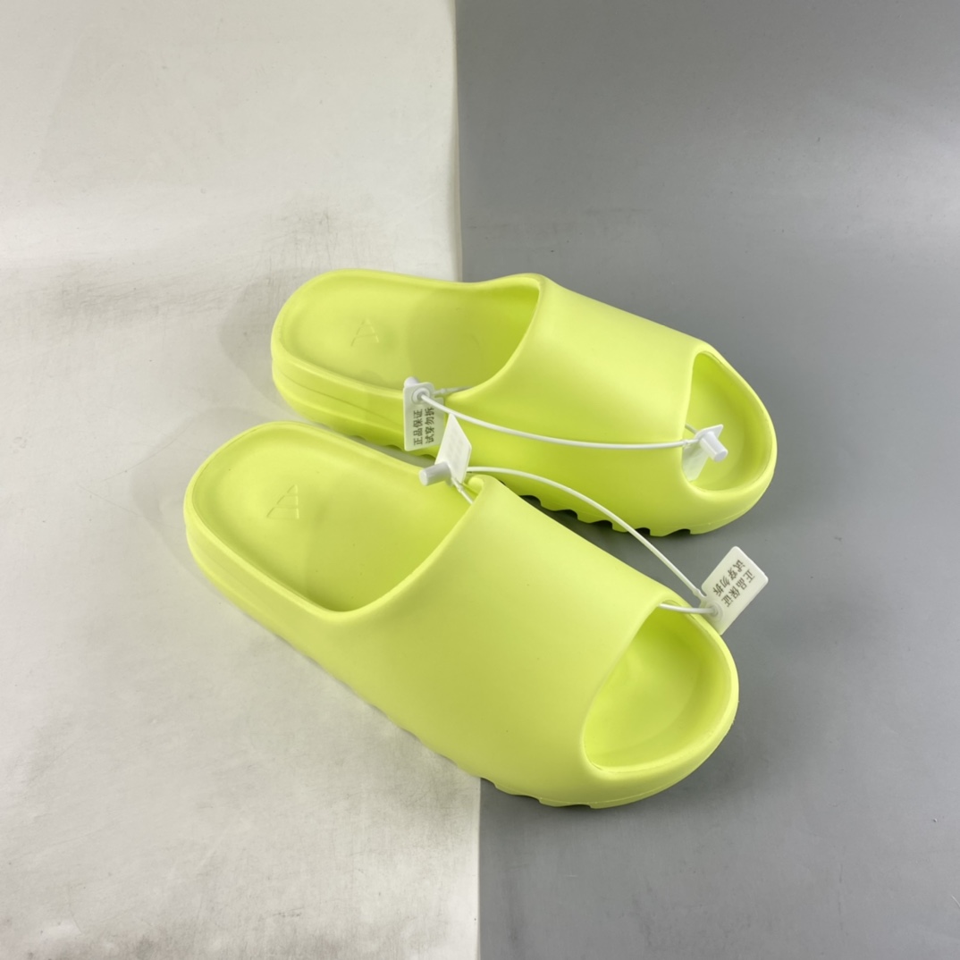 P160  Kanye West x Yeezy Slide“Resin”侃爷再度联乘 椰子拖鞋 GX6138
