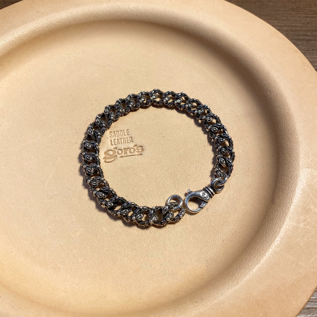 Bracelets & Bangles