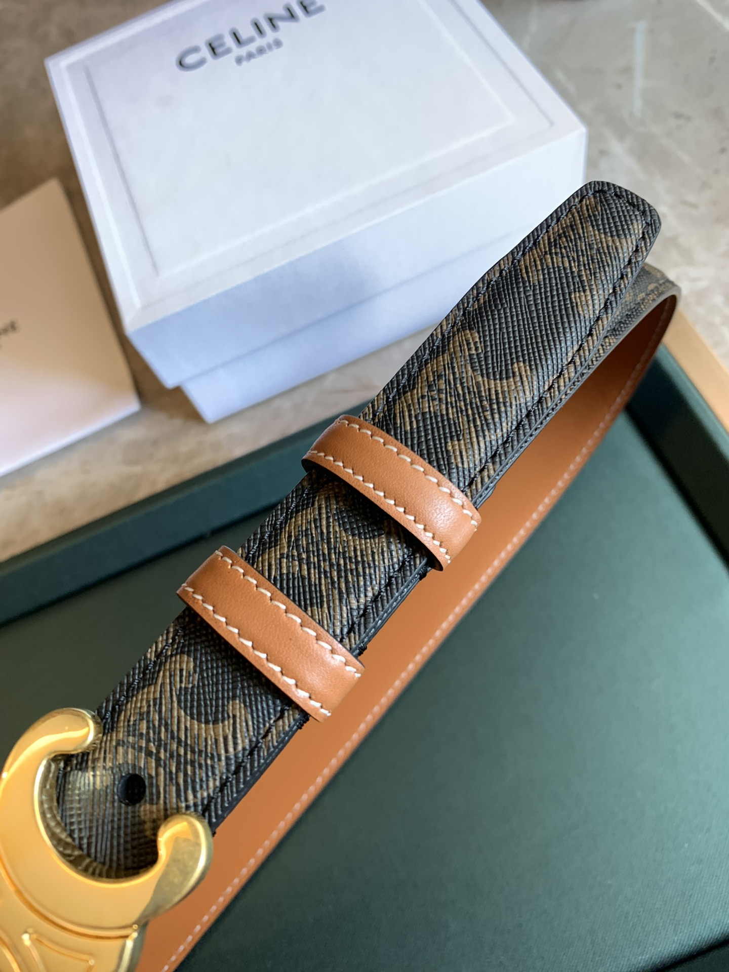 🉐️ CÉLINE 赛琳新款🆕 凯旋门腰带 TRIOMPHE 光滑小牛皮腰带 对版溜金金属件 宽2.5c