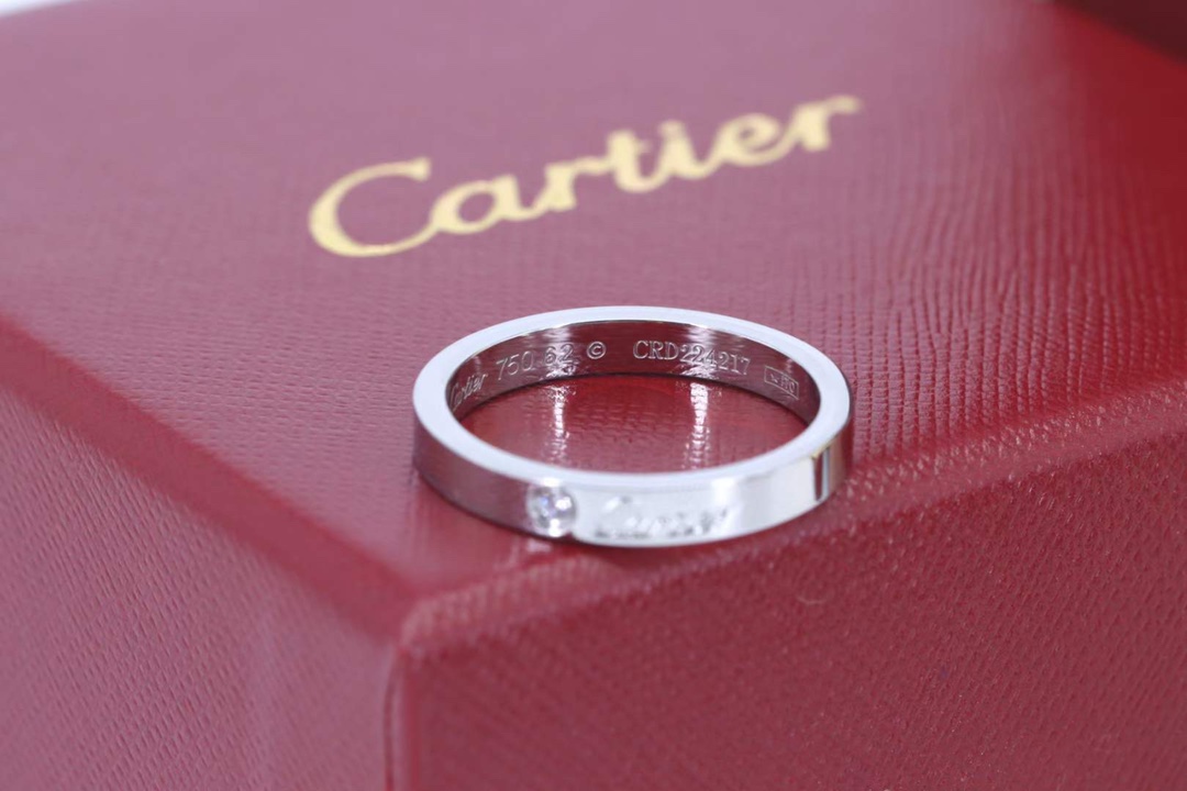 Cartier Cartier/卡地亚 经‮窄典‬版银‮单色‬钻签‮戒名‬指