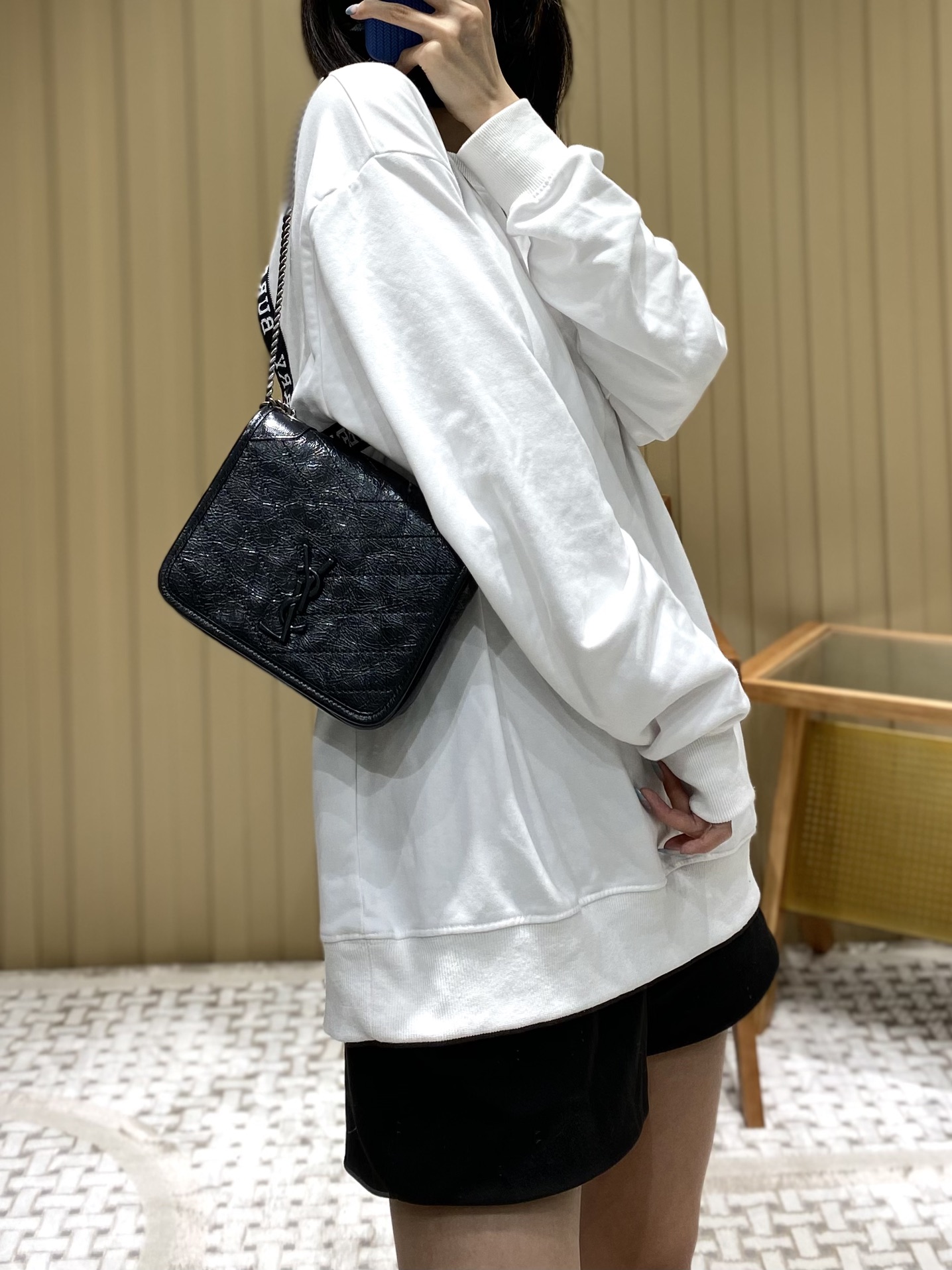 YSL ๐๐๐๐ ๐๐ฉ๐๐๐ ๐ค๐๐๐๐๐ก้พๆกๅฐๆๅ
583103้ป่ฒ