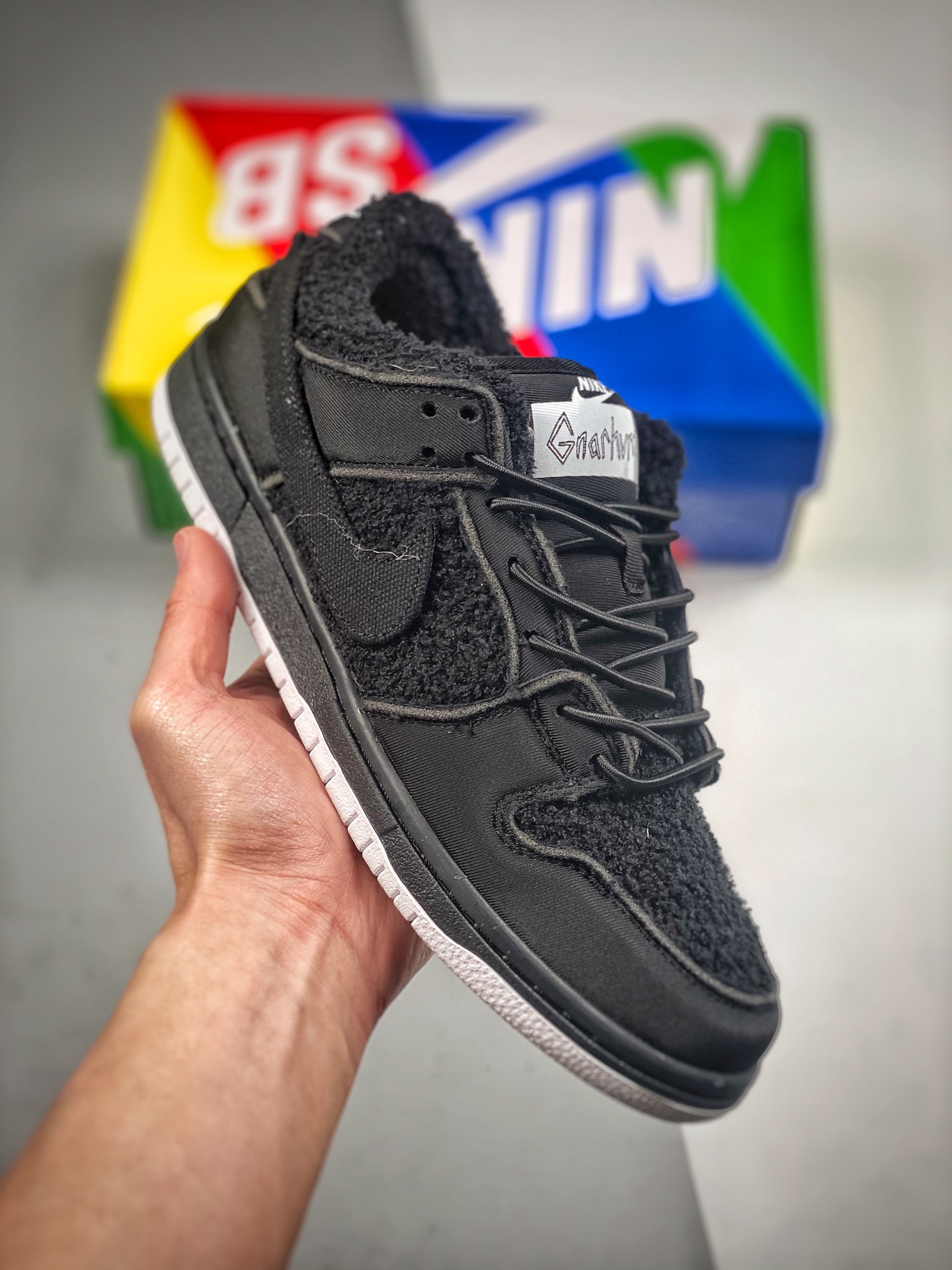 -2 Gnarhunters x Nk SB Dunk Low SB zapatillas deportivas de ocio de caña baja, nueva colaboración en tono general blanc…