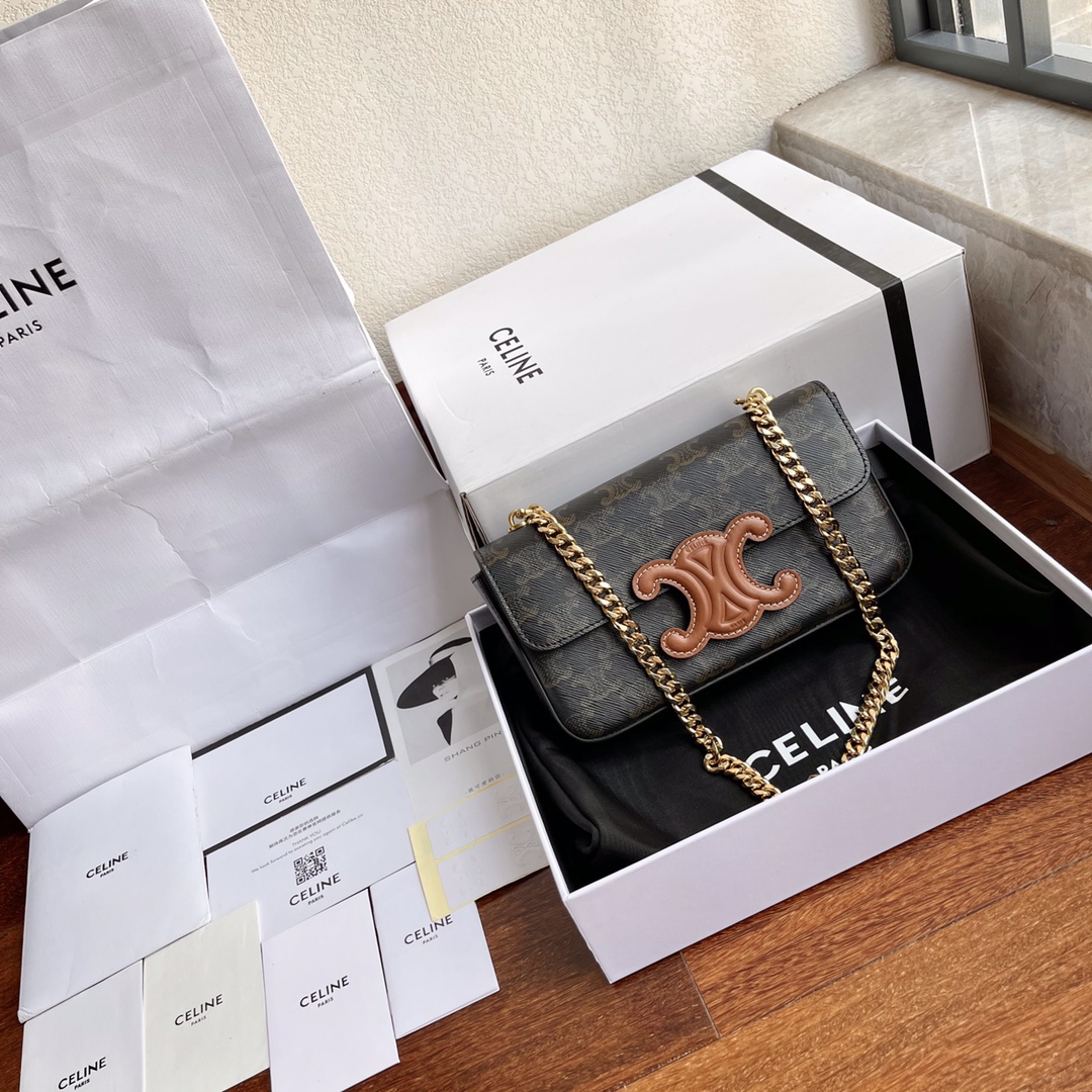 Celine Summer flash sale 680 2024 spring and summer new style New leather buckle chain armpit bag, the new highlight is that the classic metal Ar