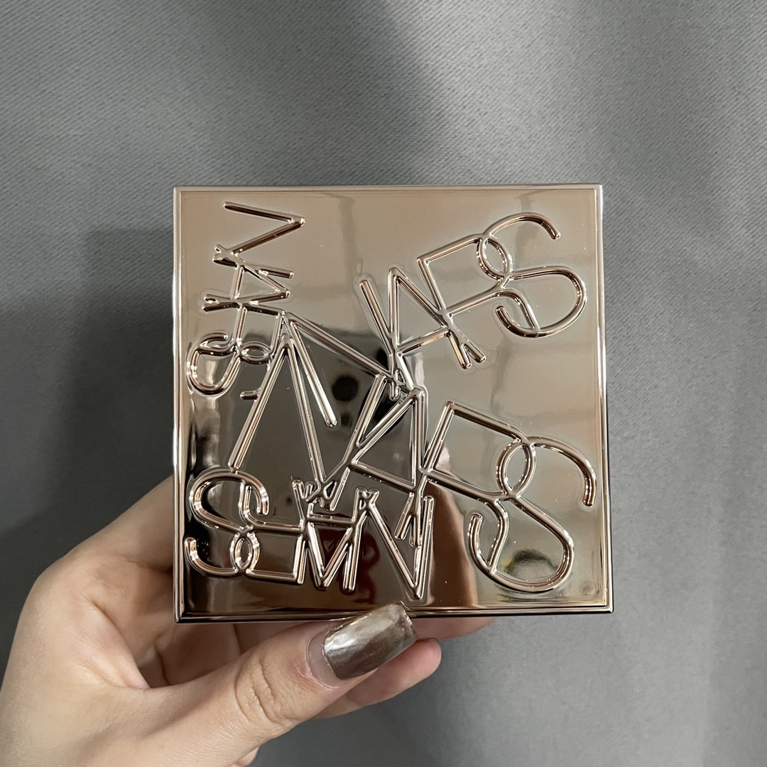 Louis Vuitton Haute Couture Couture Beauty Luxury Makeup Lipstick 4