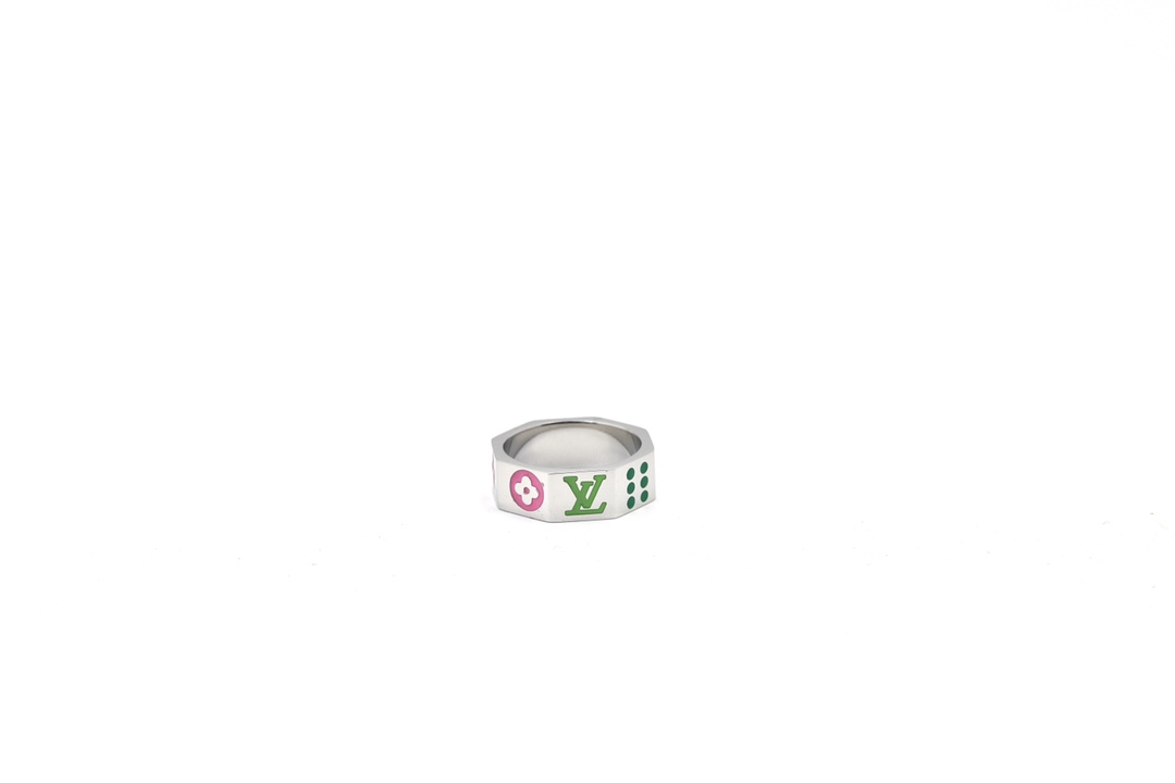 LV Ring