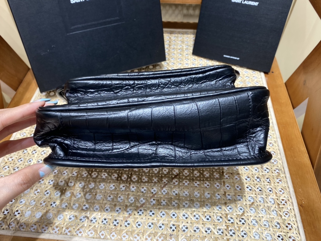 YSL 𝐍𝐢𝐤𝐢 22𝐜𝐦 邮差包 533037鳄鱼纹黑色/黑链