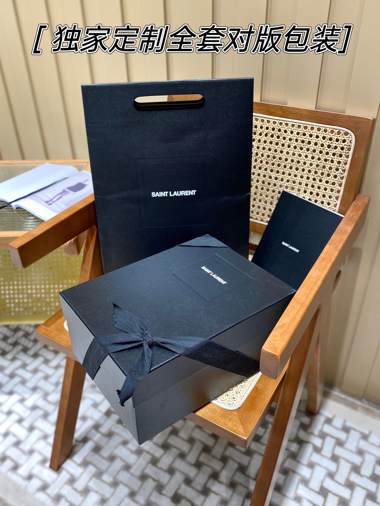 YSL 𝐍𝐢𝐤𝐢 28𝐜𝐦 邮差包 633158鳄鱼纹黑色/黑链