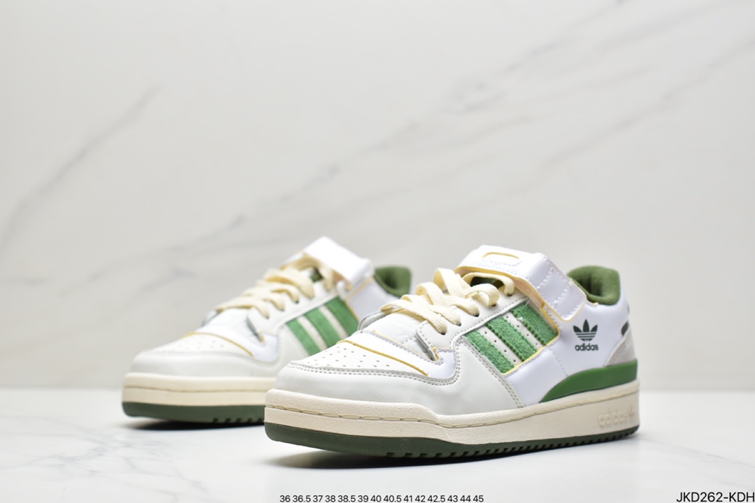 160 Forum Low入诞生于1984年的经典复古篮球鞋adidas Originals Forum在今年重磅回归FY8683