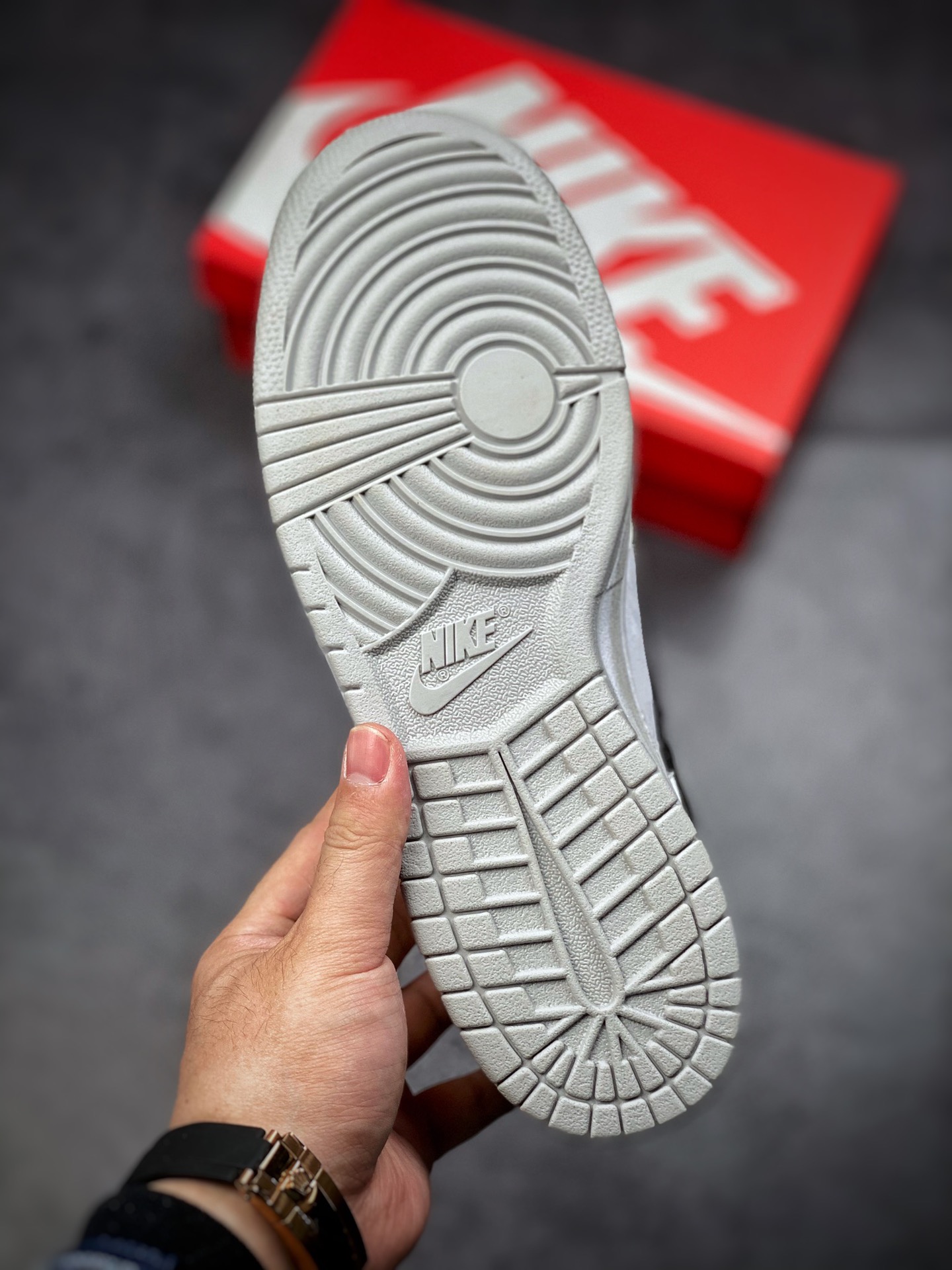 170  绑绳Off-White解构风定制 耐克Nike SB Dunk Low Lot”Milk White/Black”扣篮系列低帮经典百搭休闲运动板鞋DD1391-103